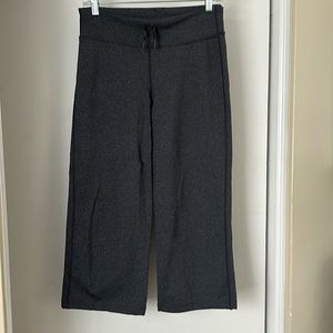 Lululemon Wide Leg Capri Athletic Pant